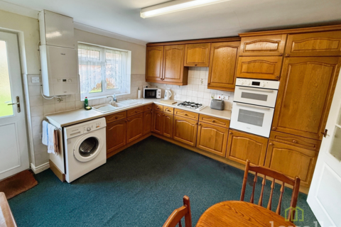 undefined, Church Street, Carlton-le-Moorland LN5