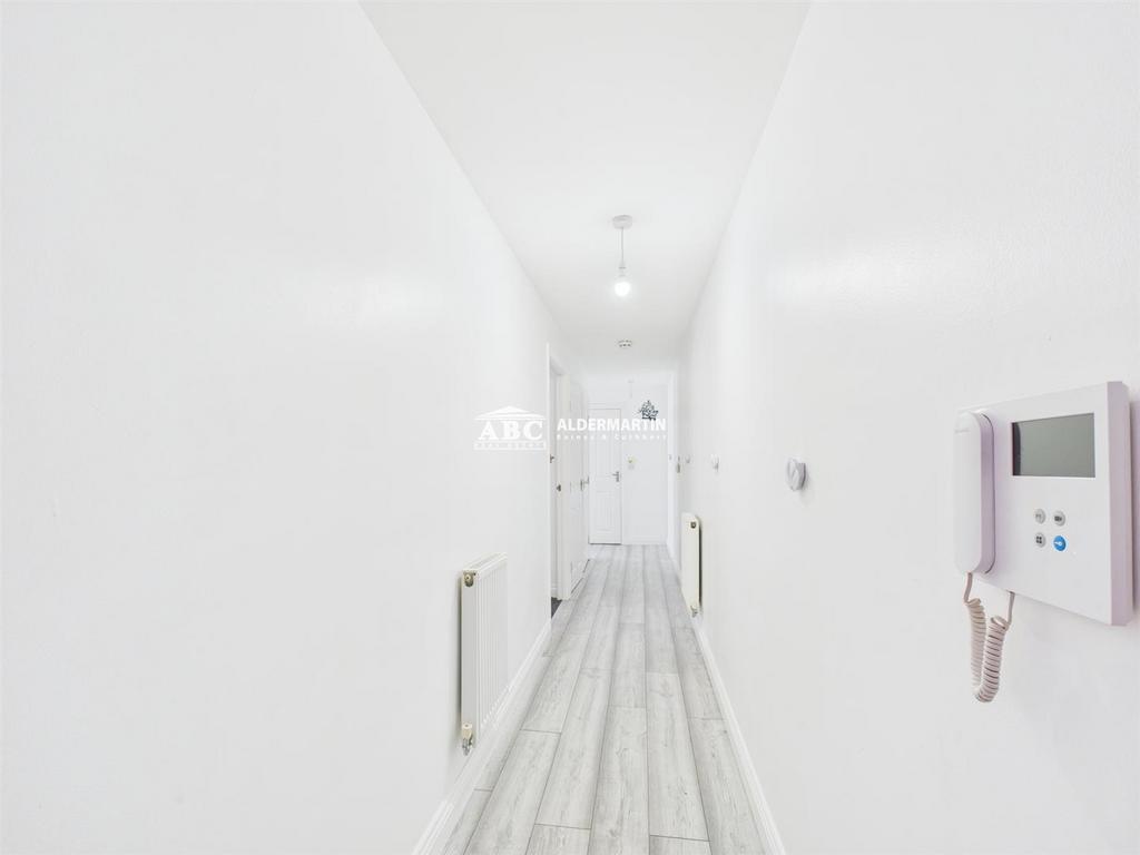 CAM05227 G0-PR0004-STILL010.jpg