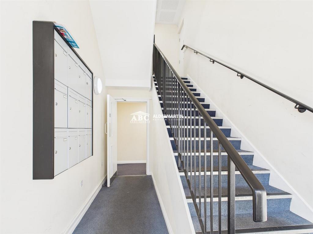 CAM05227 G0-PR0004-STILL013.jpg