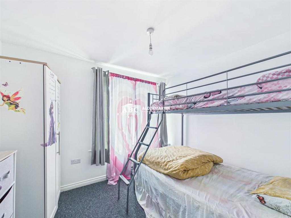 CAM05227 G0-PR0004-STILL011.jpg