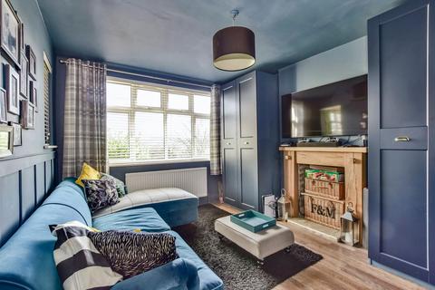 77 Hempstead Road, Kings Langley, WD4 8BS