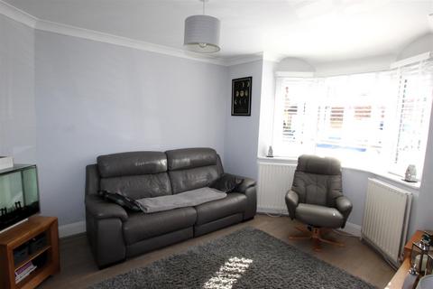 16 Broadway, Gillingham, ME8 6BE