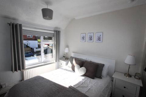 16 Broadway, Gillingham, ME8 6BE