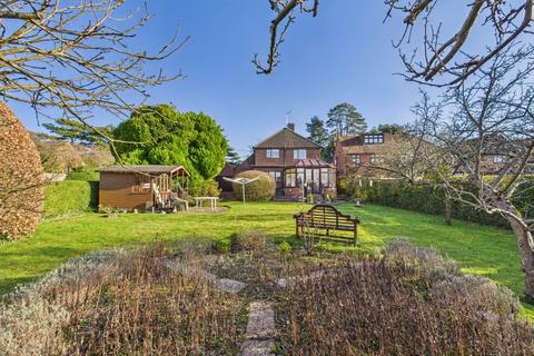 3 bedroom detached house for sale, Aylesbury Road, Princes Risborough HP27