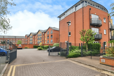 2 bedroom flat for sale, Park Wharf, Nottingham, NG7