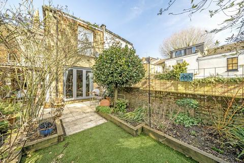 3 bedroom terraced house for sale, Brouncker Road, London W3