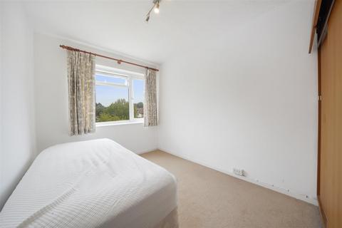 Flat 20, Cranmer Court Wickliffe Avenue, London, N3 3HG