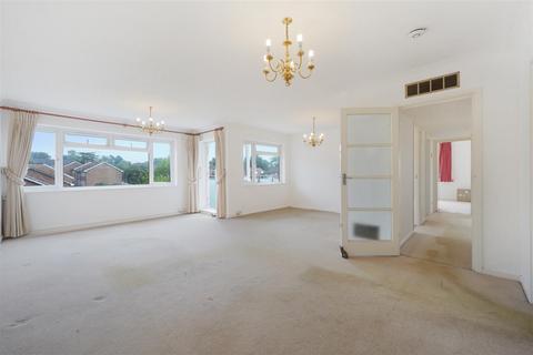 Flat 20, Cranmer Court Wickliffe Avenue, London, N3 3HG