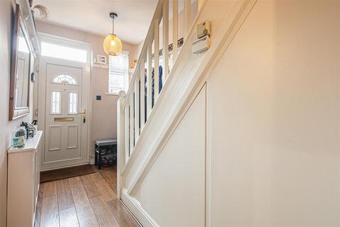 72 Brooklands Crescent, Sheffield, S10 4GG