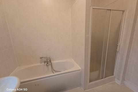 2 bedroom flat to rent, Northumberland Park, London N17