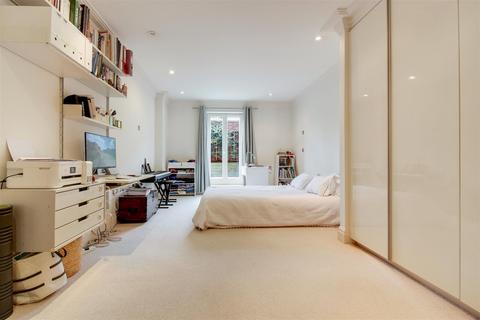 undefined, Hodford Road, Golders Green, London