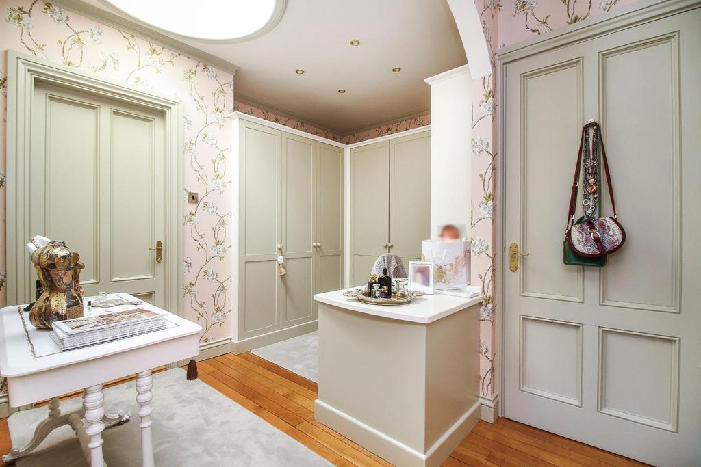 Dressing Room