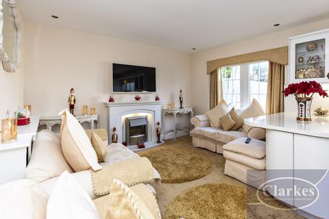 38 Bascott Road, Bournemouth, BH11 8RJ