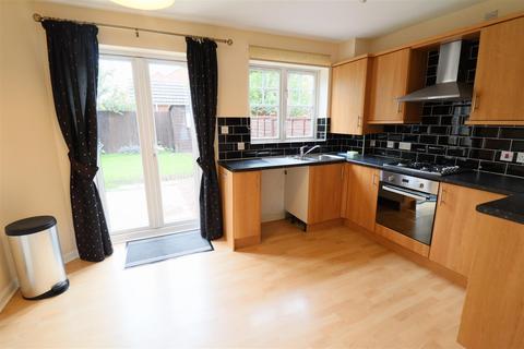 2 bedroom semi-detached house to rent, Ryedale, Elloughton