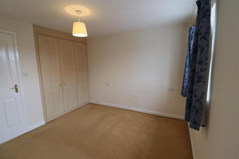 2 bedroom semi-detached house to rent, Ryedale, Elloughton