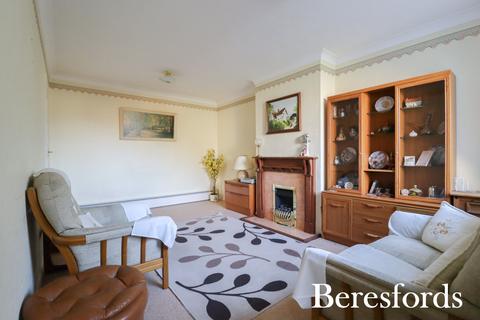 2 bedroom bungalow for sale, Acacia Gardens, Upminster, RM14