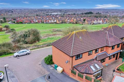 5 bedroom detached house for sale, Barlow Close, Wiltshire SN25