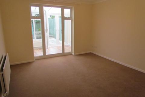 2 bedroom terraced house to rent, Charterhouse Drive, Frome BA11