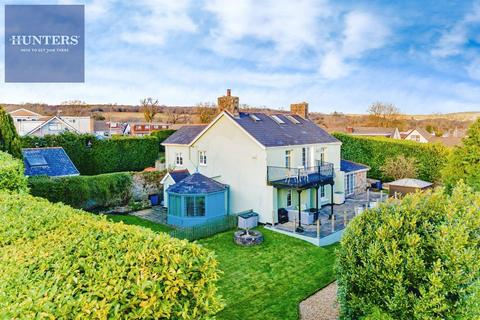 64 Hendre Road, Pencoed, Bridgend, CF35 6TN