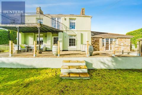 64 Hendre Road, Pencoed, Bridgend, CF35 6TN