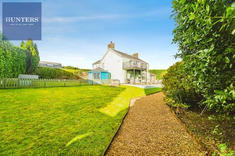 64 Hendre Road, Pencoed, Bridgend, CF35 6TN
