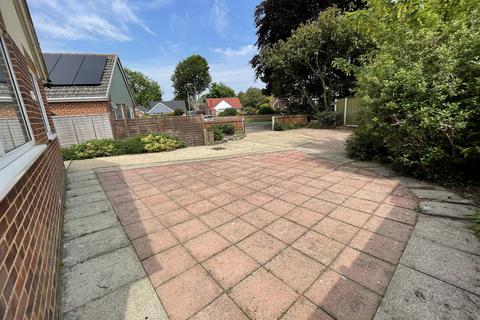 3 bedroom detached bungalow for sale, Millhams Close, Bournemouth, BH10 7