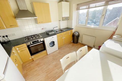 2 bedroom flat for sale, Park Lodge, Bournemouth, BH5 1