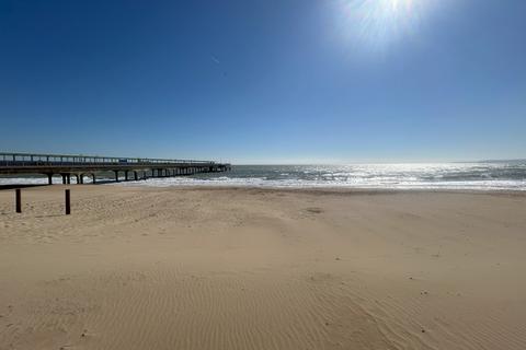 2 bedroom flat for sale, Park Lodge, Bournemouth, BH5 1
