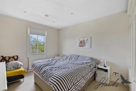 2 bedroom flat to rent, Churchfield Road, Ealing, W13