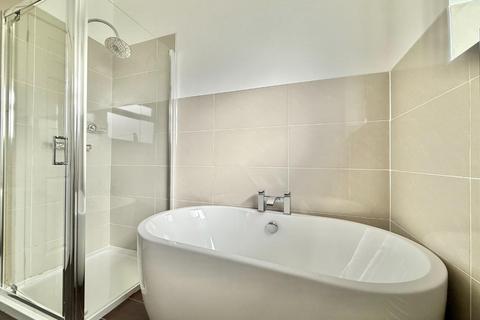 148 Dodworth Road, Barnsley, S70 6PB