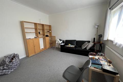 2 bedroom apartment to rent, Sunny Gardens Road, Hendon, London, NW4