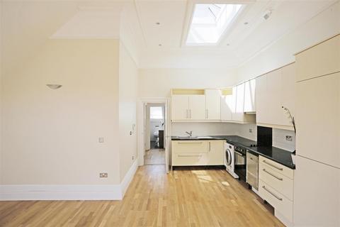 2 bedroom flat to rent, Wilbury Avenue, Hove, East Sussex, BN3