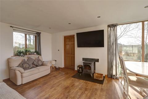 3 bedroom detached house to rent, Adventure Lane, Houghton Le Spring DH4