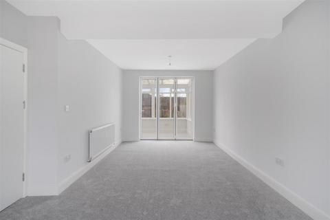 3 bedroom property to rent, South Hill Grove, Harrow