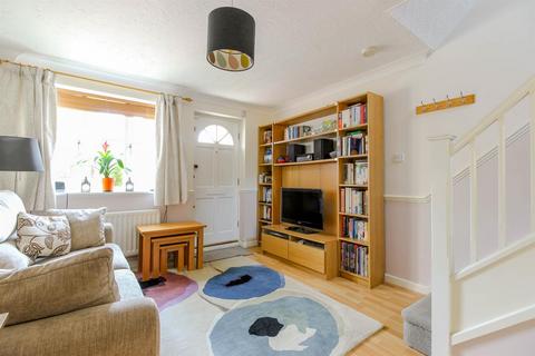 1 bedroom end of terrace house for sale, Westminster Gardens, London E4