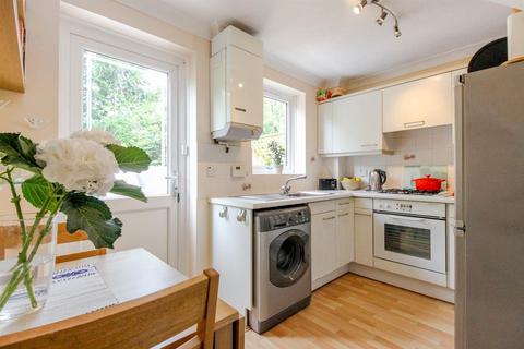 1 bedroom end of terrace house for sale, Westminster Gardens, London E4