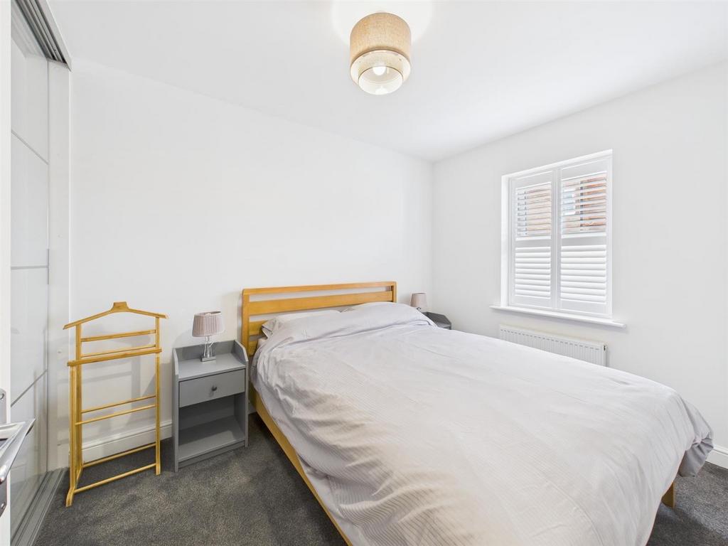 Bedroom: