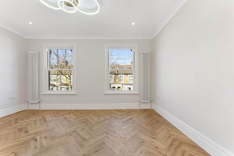 2 bedroom flat for sale, Dunedin Road, London, E10