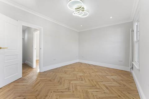 29a Dunedin Road, London, E10 5PE