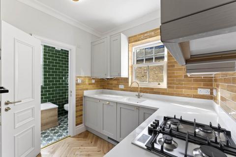 29a Dunedin Road, London, E10 5PE