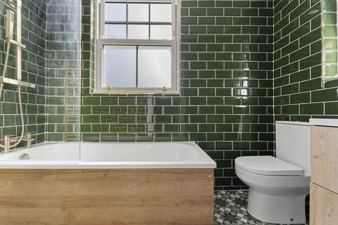 29a Dunedin Road, London, E10 5PE
