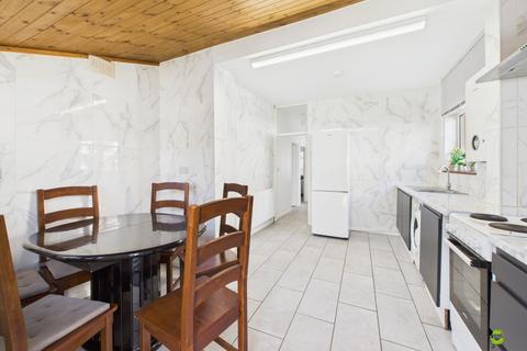 16 Gertrude Road, Belvedere, DA17 5AT