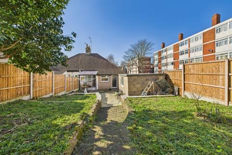 16 Gertrude Road, Belvedere, DA17 5AT