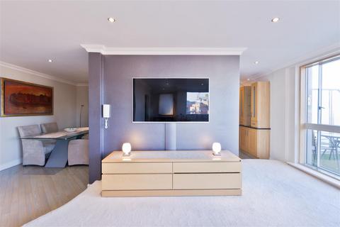 2 bedroom penthouse for sale, Bowman Lane, Leeds LS10