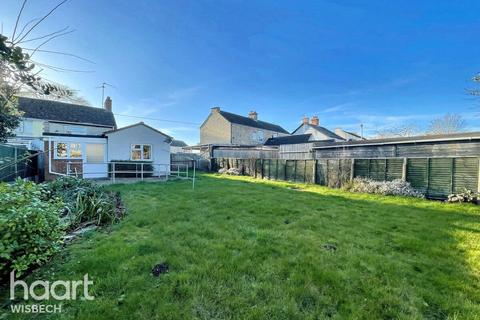 3 bedroom semi-detached house for sale, Outwell Road, Emneth