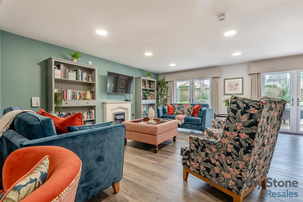 8636855-interior18.jpg