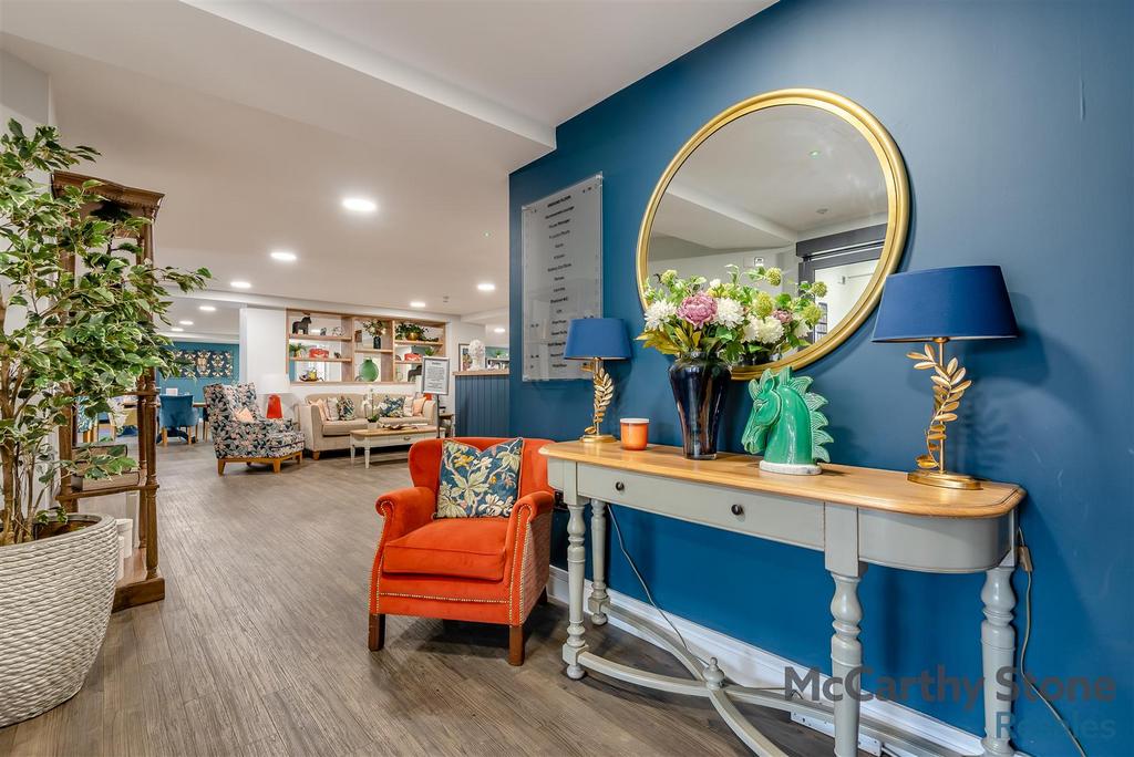 8636855-interior22.jpg