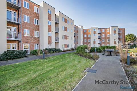1 bedroom apartment for sale, Elkington House, Charlton Green, Dover