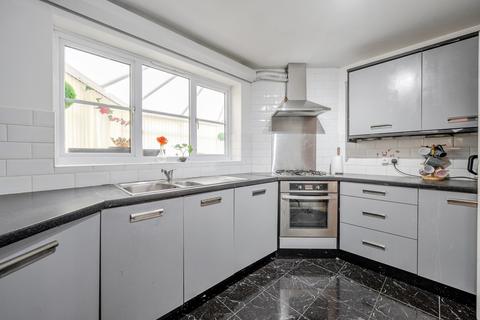 6 Morgan Close, Oldbury, B69 2GA