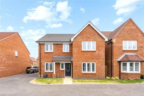 4 bedroom detached house for sale, Millers Land Close, Aldershot GU12